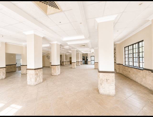 516M² CO-WORKING SPACE TO LET IN BEREA WEST
